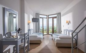 Hersonissos Village Hotel & Bungalows  4*